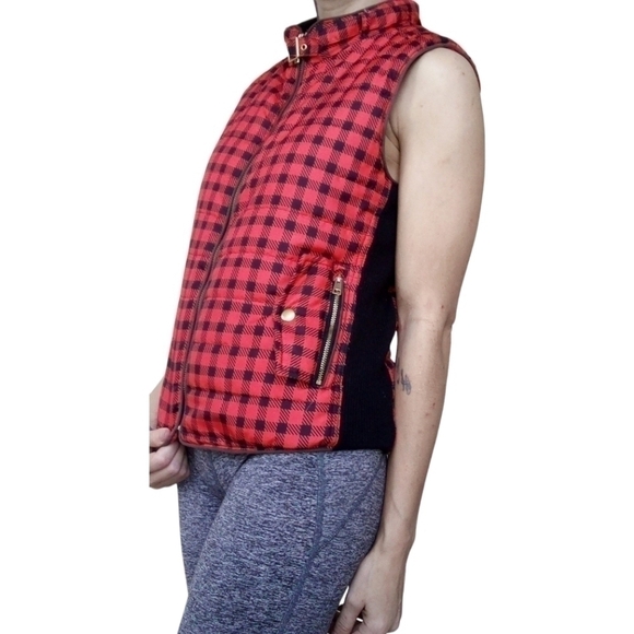 Chocolate Plaid Buckle Puffer Vest Small  Red Black Goth - Picture 3 of 4